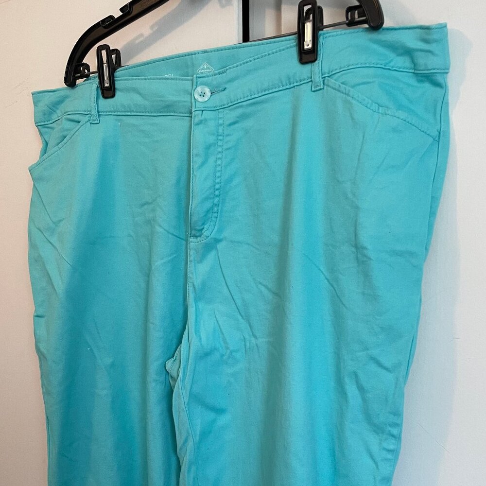 capris